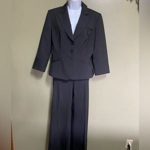 Antonio‎ Melani Pinstriped Suit, Size 10